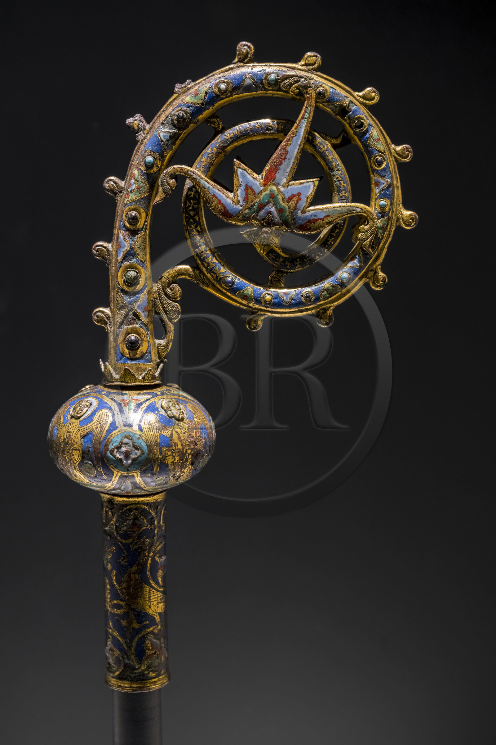 France, Paris (75), Musée de Cluny - Musée national du Moyen-Age, extremité d'une crosse (Crosseron) à palmette-fleur, Limoges XIIIe siècle