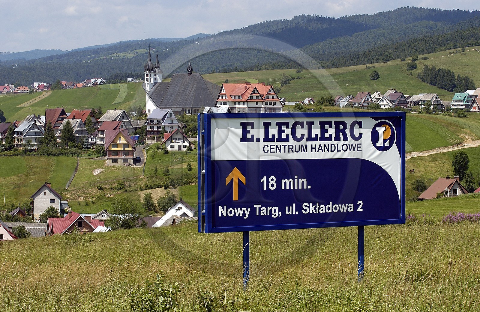 Pologne, Petite Pologne, panneau publicitaire pour les hypermarchés Leclerc