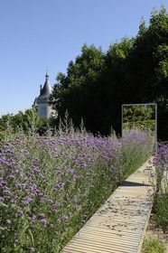 France, Loir-et-Cher (41), Vallée de la Loire classée Patrimoine Mondial de l'UNESCO, château de Chaumont-sur-Loire, festival international des jardins de Chaumont, cinq pour un