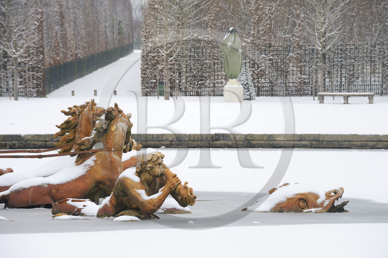 France, Yvelines (78), château de Versailles, classé Patrimoine Mondial de l'UNESCO, le bassin d'Apollon par Tuby avec le char d'Apollon
