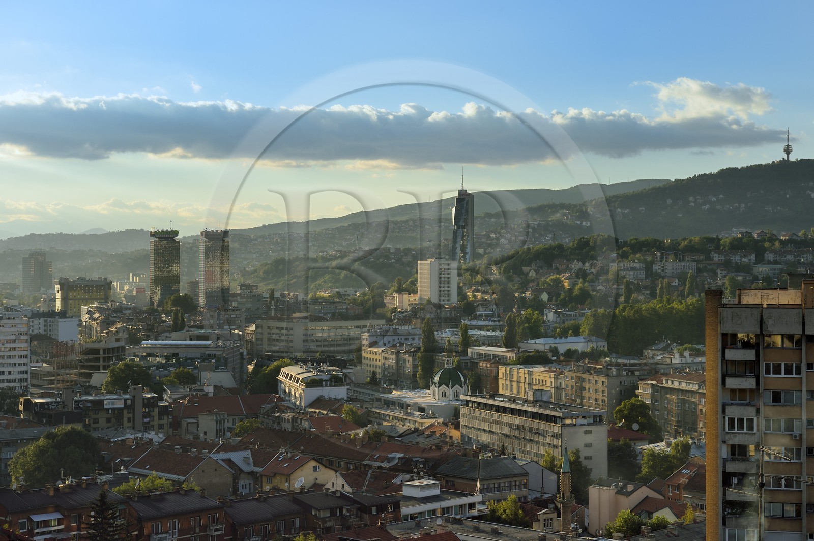 Bosnie-Herzégovine, Sarajevo dominé par l'Avaz Twist Tower