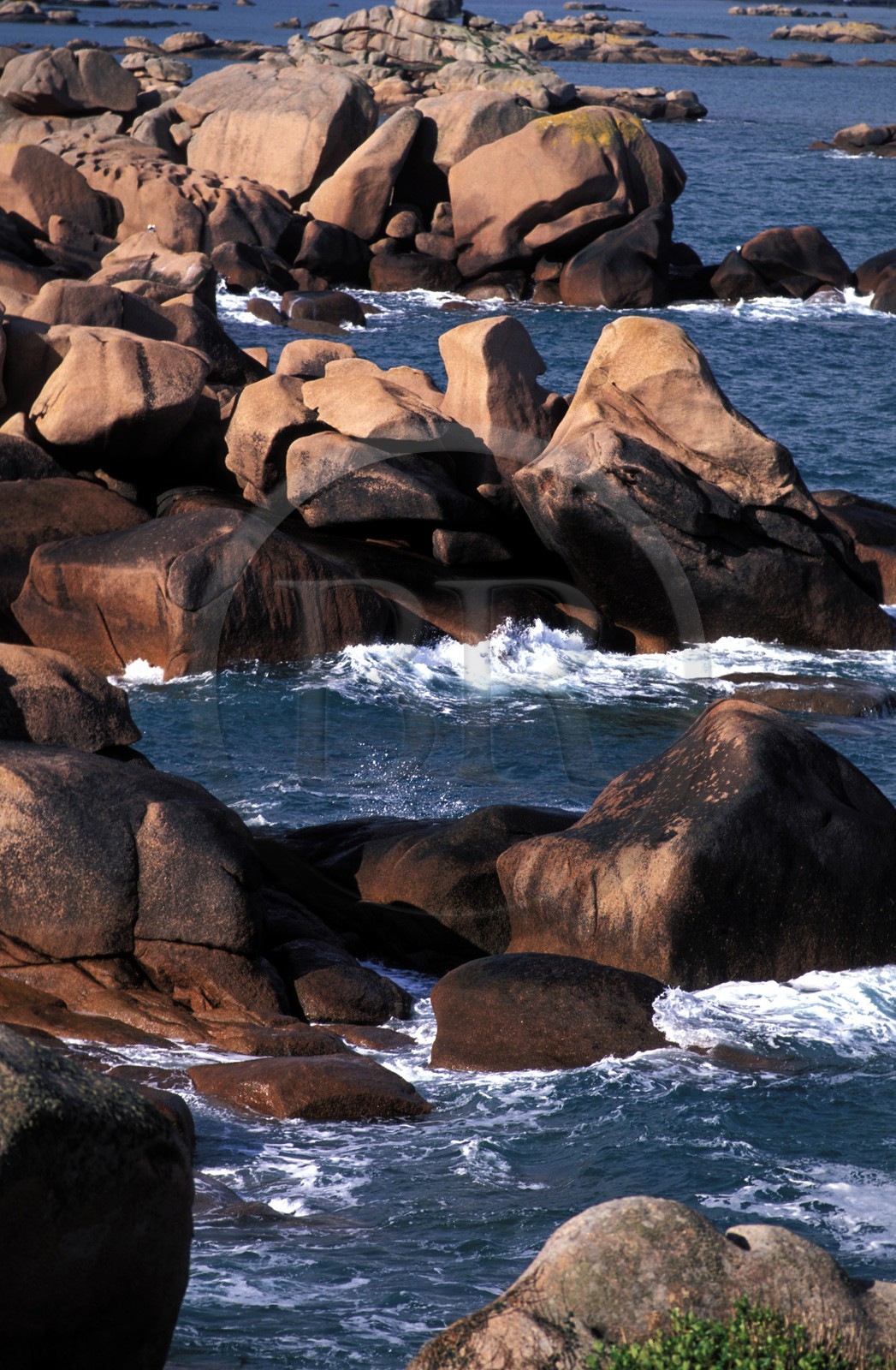 France, Côtes-d'Armor (22), La Côte de granit Rose vers Ploumanach (region de Perros-Guirrec)