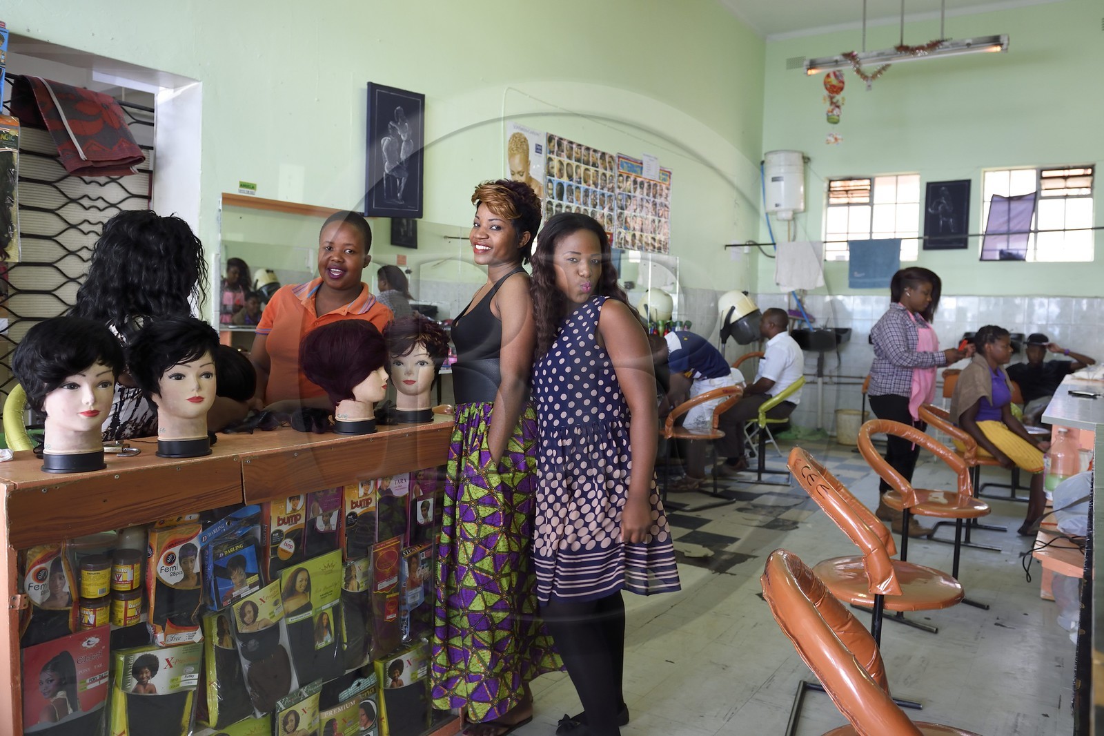 Zimbabwe, Bulawayo, spa center and hair saloon on 8th Avenue in downtown
