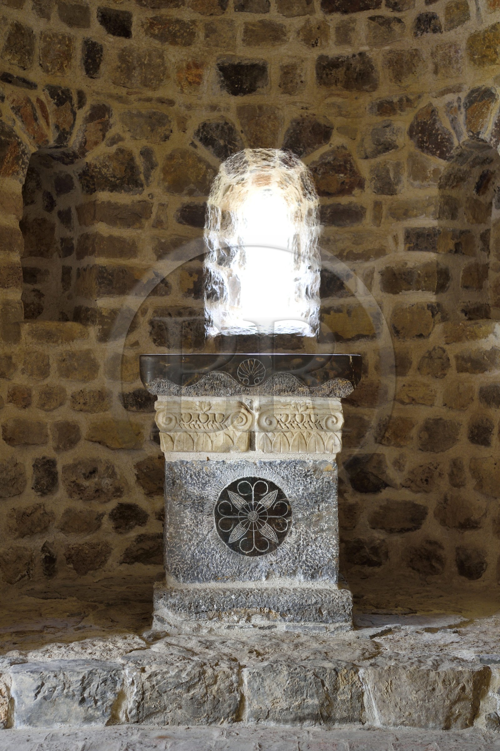 France, Var, Provence Verte (Green Provence), Bras village next to Saint Maximin, Le Peyrourier - une campagne en Provence Bed and Breakfast, rebuilt Templar chapel