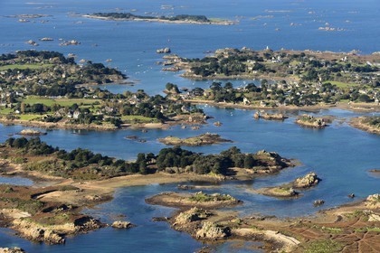 France, Côtes-d'Armor (22), Ile de Bréhat, côte ouest (vue aérienne)