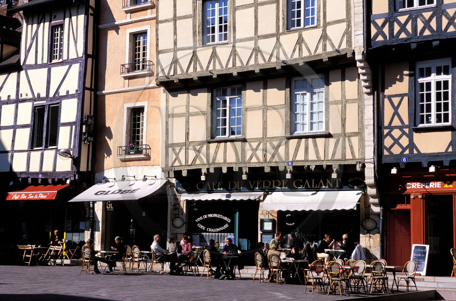 France, Saone et Loire, Châlon sur Saone, half timbering house on Saint Vincent square (main square)