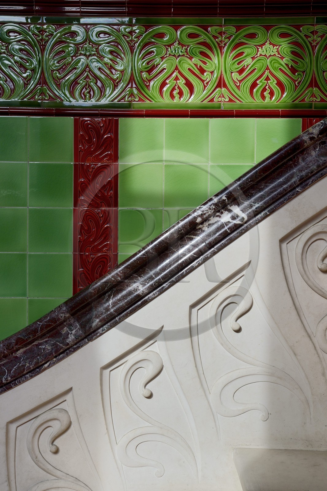 France, Bas-Rhin (67), Strasbourg, quartier de la Neustadt datant de la periode allemande, Villa Schutzenberger Jugendstil au 76 allée de la Robertsau, hall et escalier de l'entrée