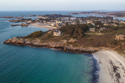 France, Cotes-d'Armor, Cote de Granit Rose, Trégastel seen from Grève Blanche beach (aerial view)