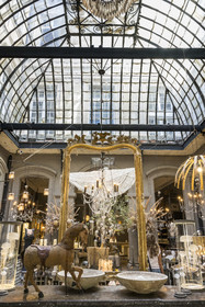 France, Vaucluse, Avignon, Vox Populi workshop-boutique specializing in the creation of lighting and decorative objects