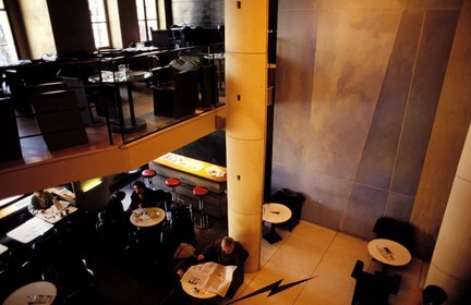 France, Paris (75), café Beaubourg par l'architecte Christian de Portzamparc