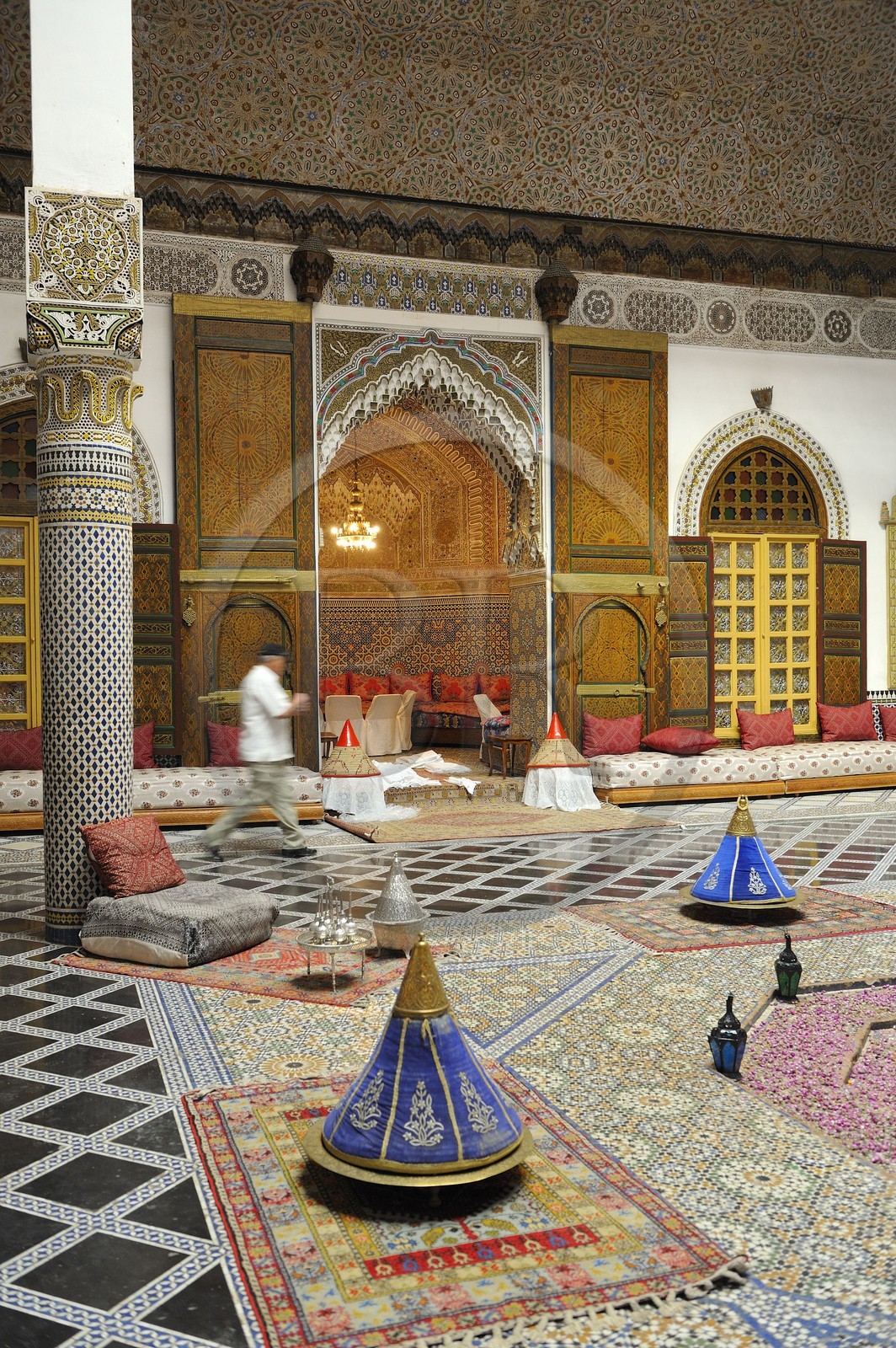 Maroc, Moyen Atlas, Fès, ville impériale, médina classée Patrimoine Mondial de l'UNESCO, Fès el Bali, le palais Mnebhi, lieu historique où Lyautey signa le traité de Fès, devenu aujourd'hui un restaurant