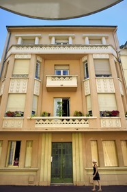 France, Allier (03), Vichy, Art Deco style building by architect Mazon at 16 rue Nicolas Larbaud