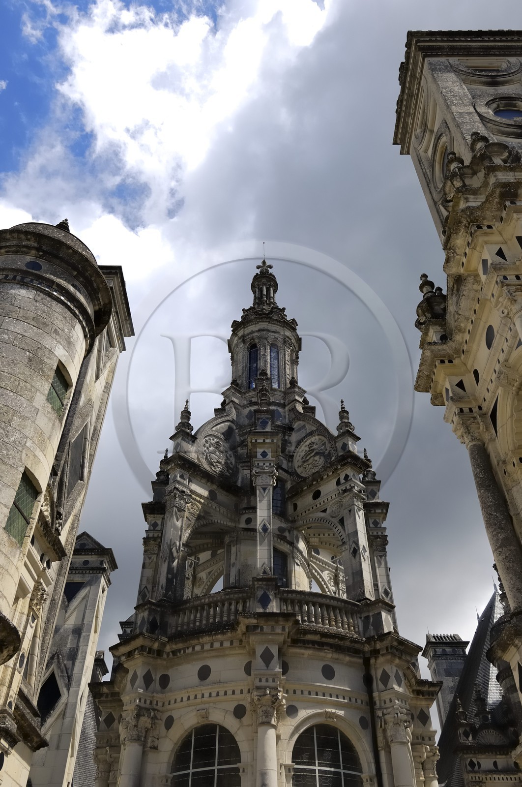 France, Loir et Cher (41), Vallée de la Loire classée Patrimoine Mondial de l' UNESCO, château de Chambord, la lanterne de la terrasse du toit