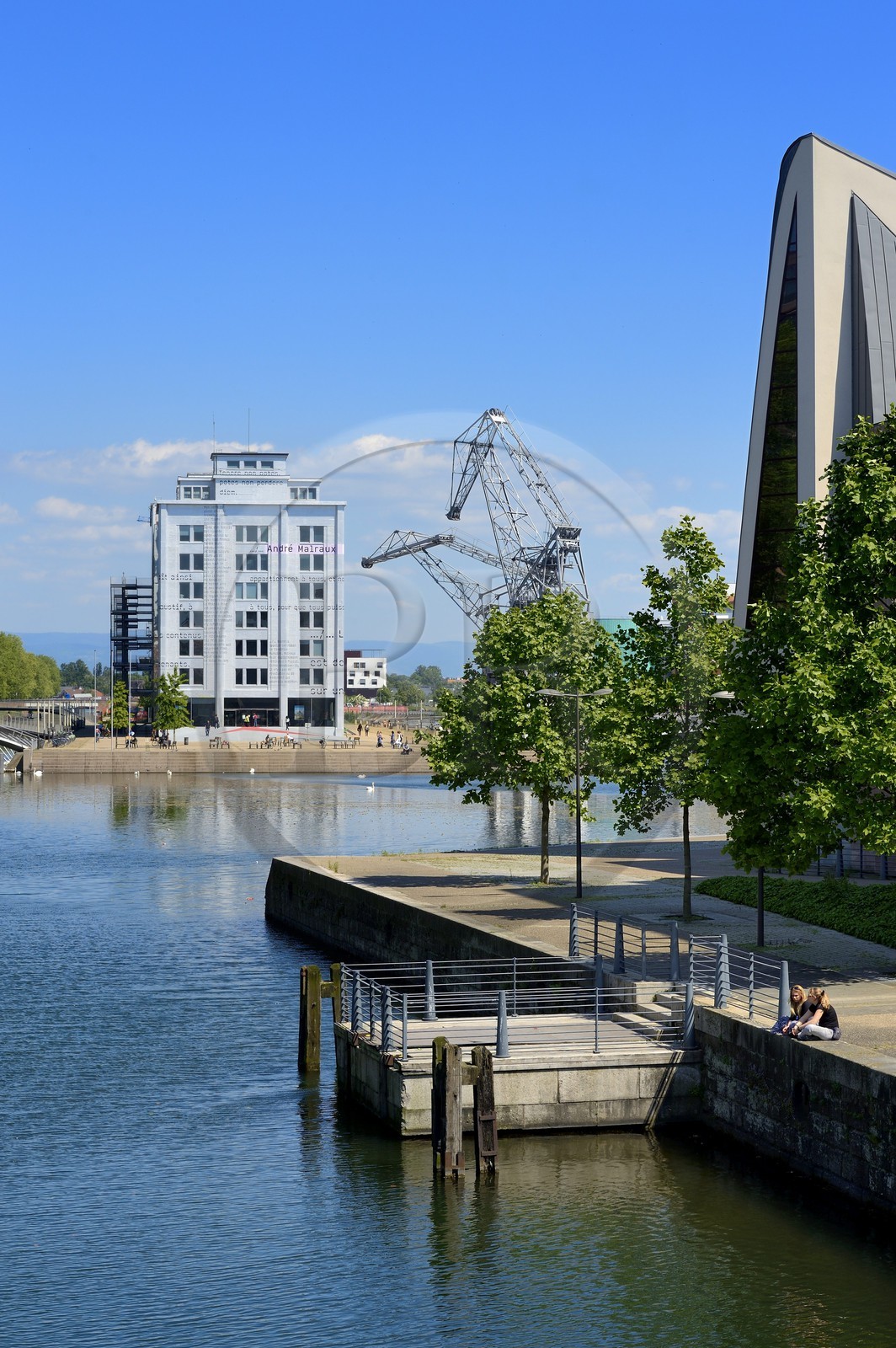 France, Bas Rhin, Strasbourg, development of port du Rhin (Rhine's harbour) and conversion of breakwater of Bassin d'Austerlitz, la mediatheque Andre Malraux (Andre Malraux' multimedia library)