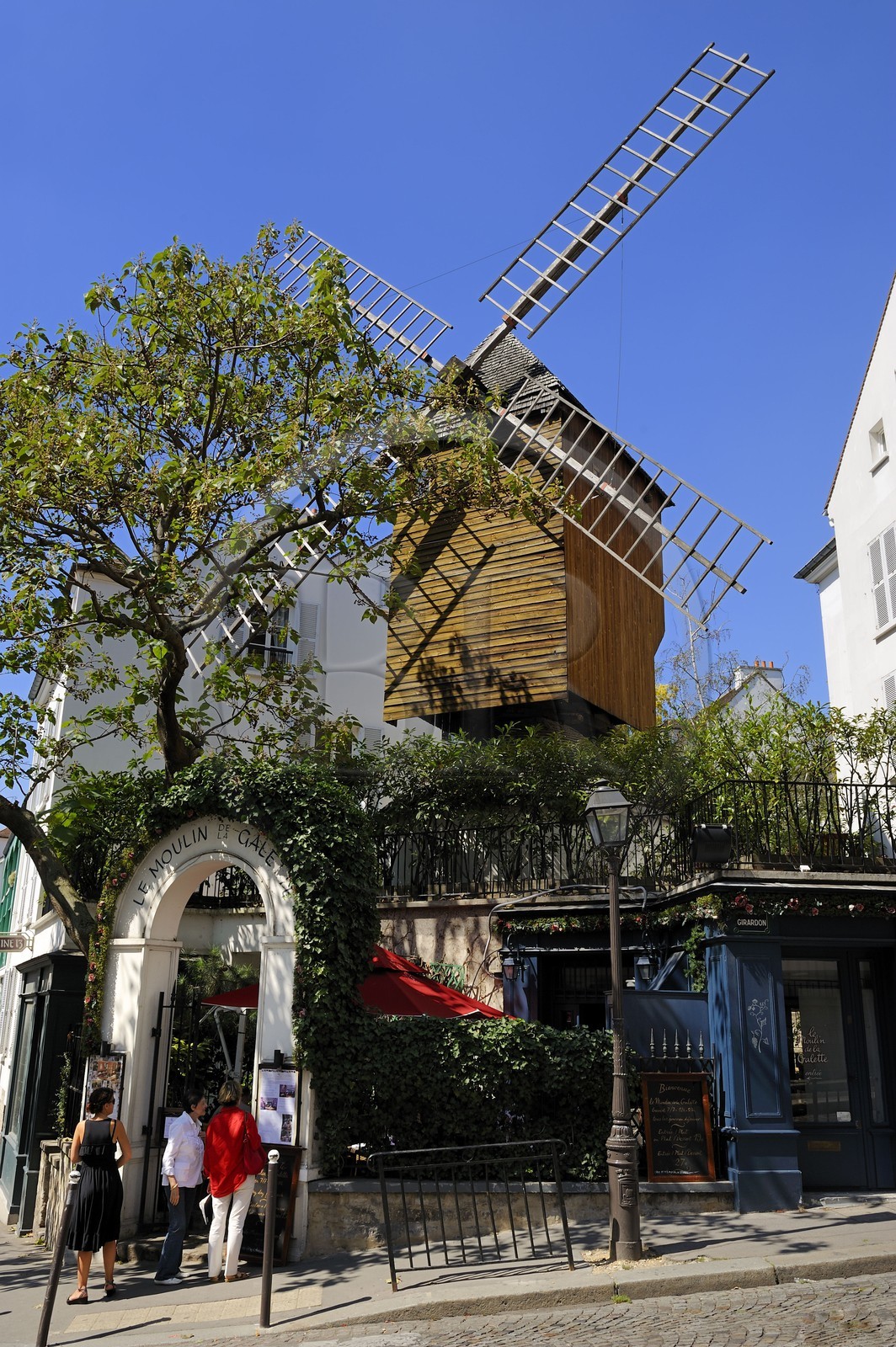 France, Paris (75), la Butte Montmartre, le Moulin de la Galette