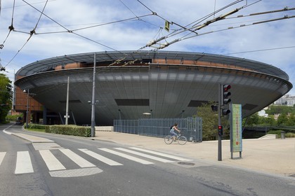 France, Rhône (69), Lyon, la Cité Internationale conçu par l'architecte Renzo Piano, l’amphithéâtre de 3 000 places du palais de congrès