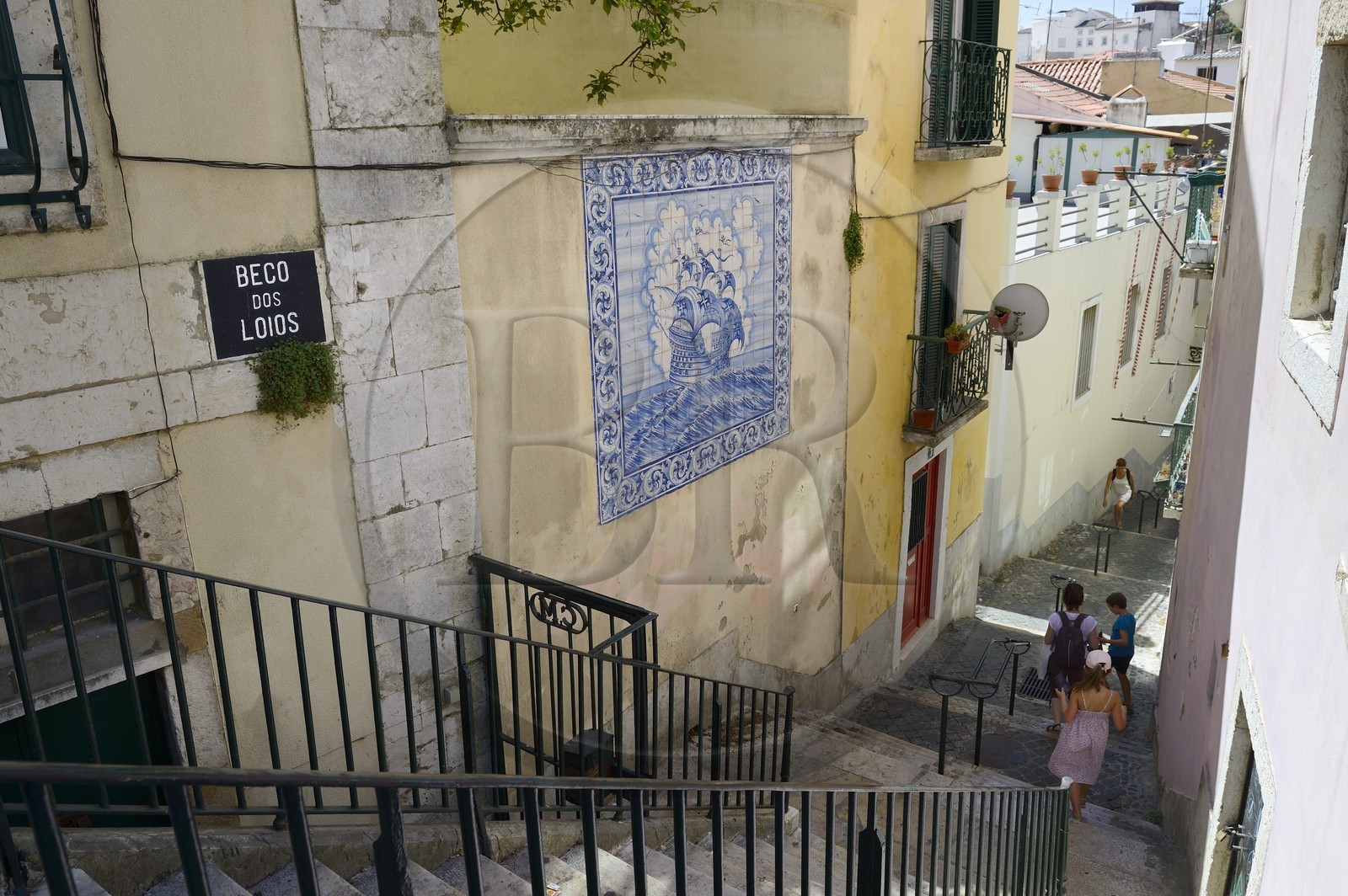 Portugal, Lisbon, Alfama district, staircase Lane Beco dos Loios