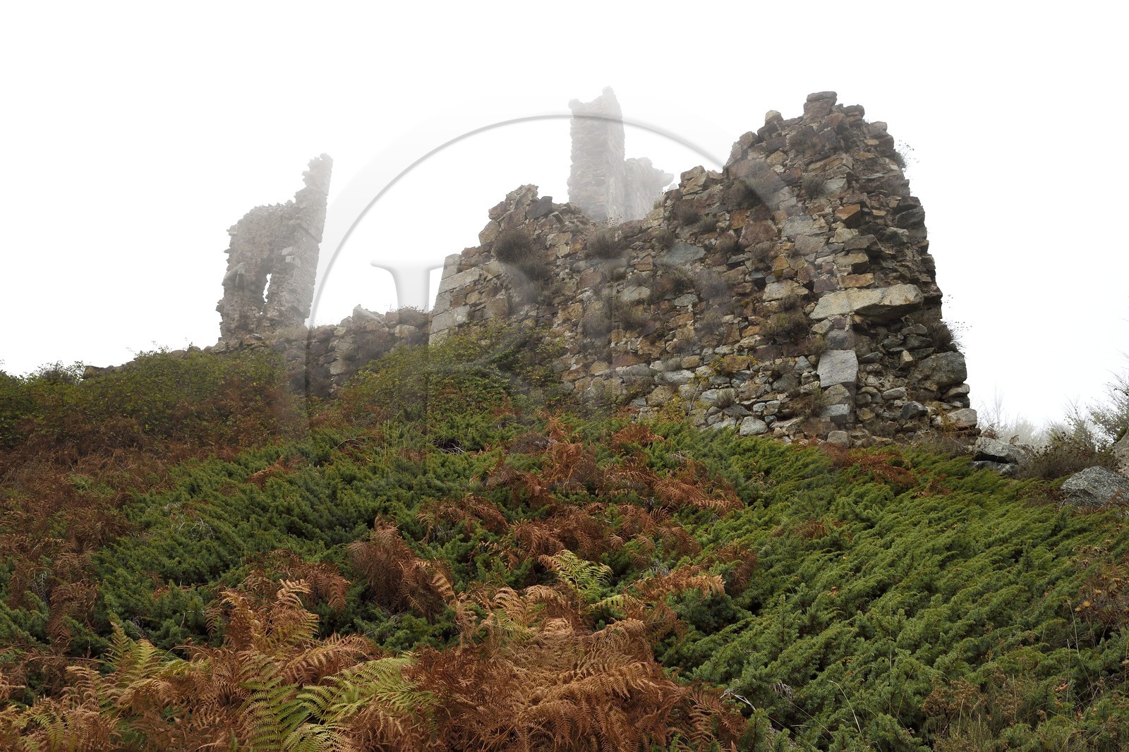 France, Haute-Corse (2B), Vivario, col de Vizzavona, ruines du fort de Vizzavona encore appelé Fort De Vaux