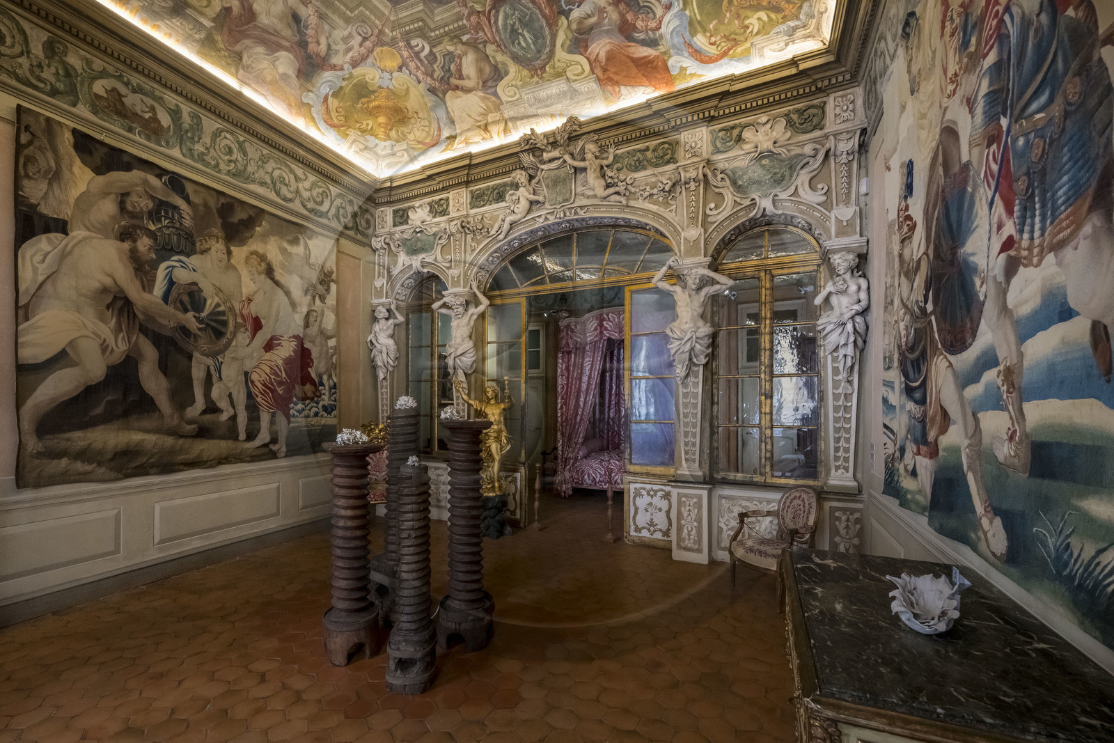 France, Alpes-Maritimes (06), Nice, quartier du Vieux Nice, Palais Lascaris du milieu XVIIe siècle, la chambre d’apparat du deuxième étage et son alcove