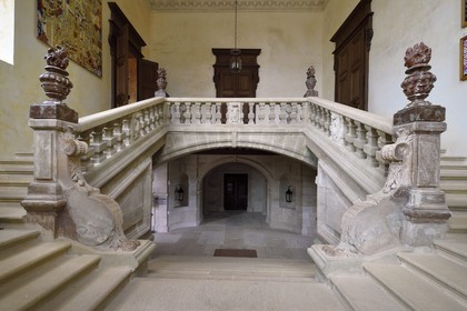 France, Dordogne (24), Périgord Noir, chateau de Hautefort, l'escalier d'honneur