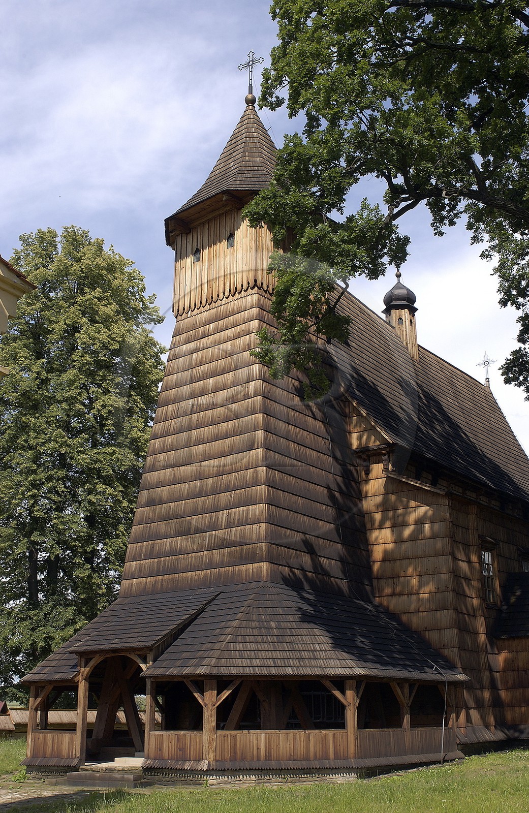 Pologne, Précarpates, église en bois de Trzcinica classée Patrimoine Mondial de l'UNESCO dans la région de Krosno