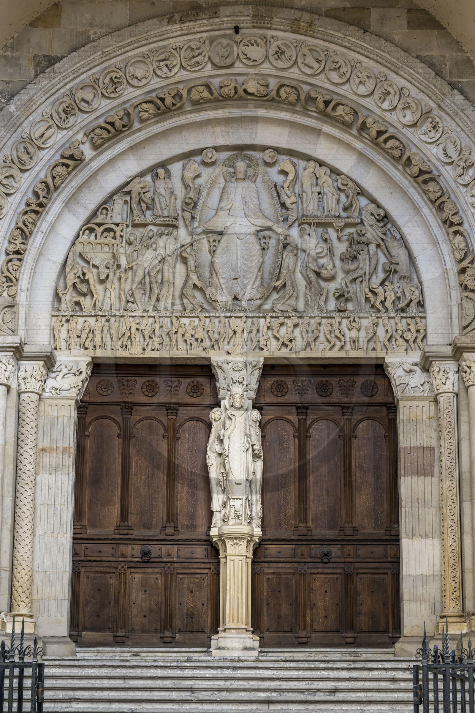 France, Saone et Loire, Autun, Saint Lazarus Cathedral, portal and tympanum of the Last Judgment made by Gislebertus