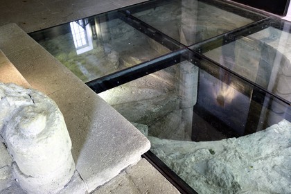 France, Bouches-du-Rhône (13), Arles, Musée Réattu (Mention Obligatoire), ancien escalier en vis Renaissance dans la cour intérieure