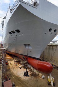 France, Var, Toulon, the naval base (Arsenal), Mistral (L9013) in dry dock, it is the lead ship of the amphibious assault ship, a type of helicopter carrier, of the French Navy