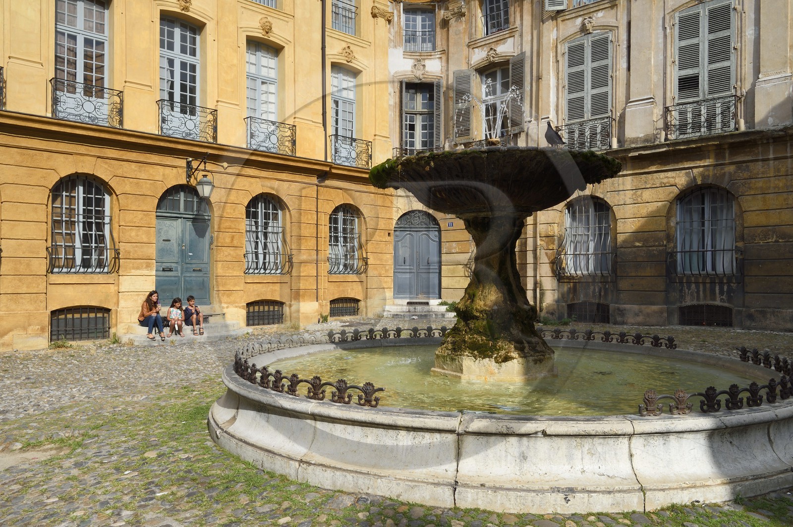 France, Bouches-du-Rhône (13), Aix en Provence, fontaine de la place Albertas