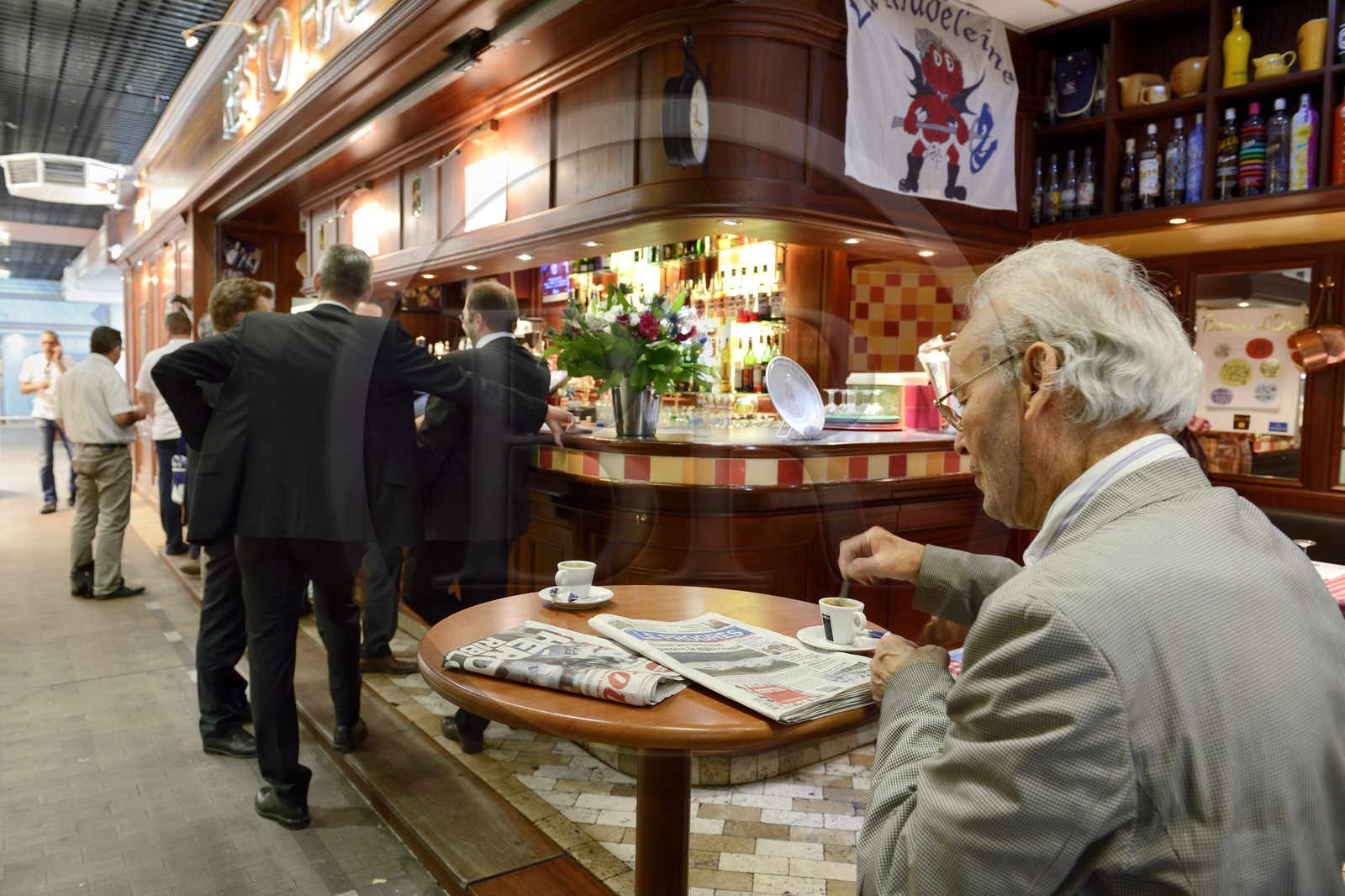 France, Rhone, Lyon, cours Lafayette, les Halles Paul Bocuse (Paul Bocuse covered market), Resto Halle Chez Yannis