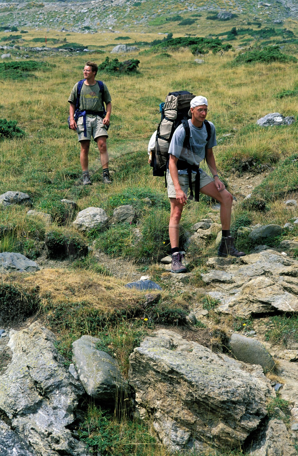 France, Hautes-Pyrénées (65), randonneurs dans la région de Gavarnie