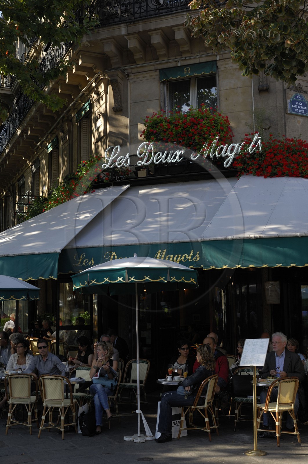 France, Paris, Saint Germain des Pres, Les Deux Magots restaurant