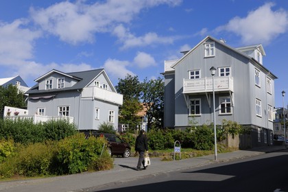 Iceland, Reykjavik, individual houses in the street Spitalastigur