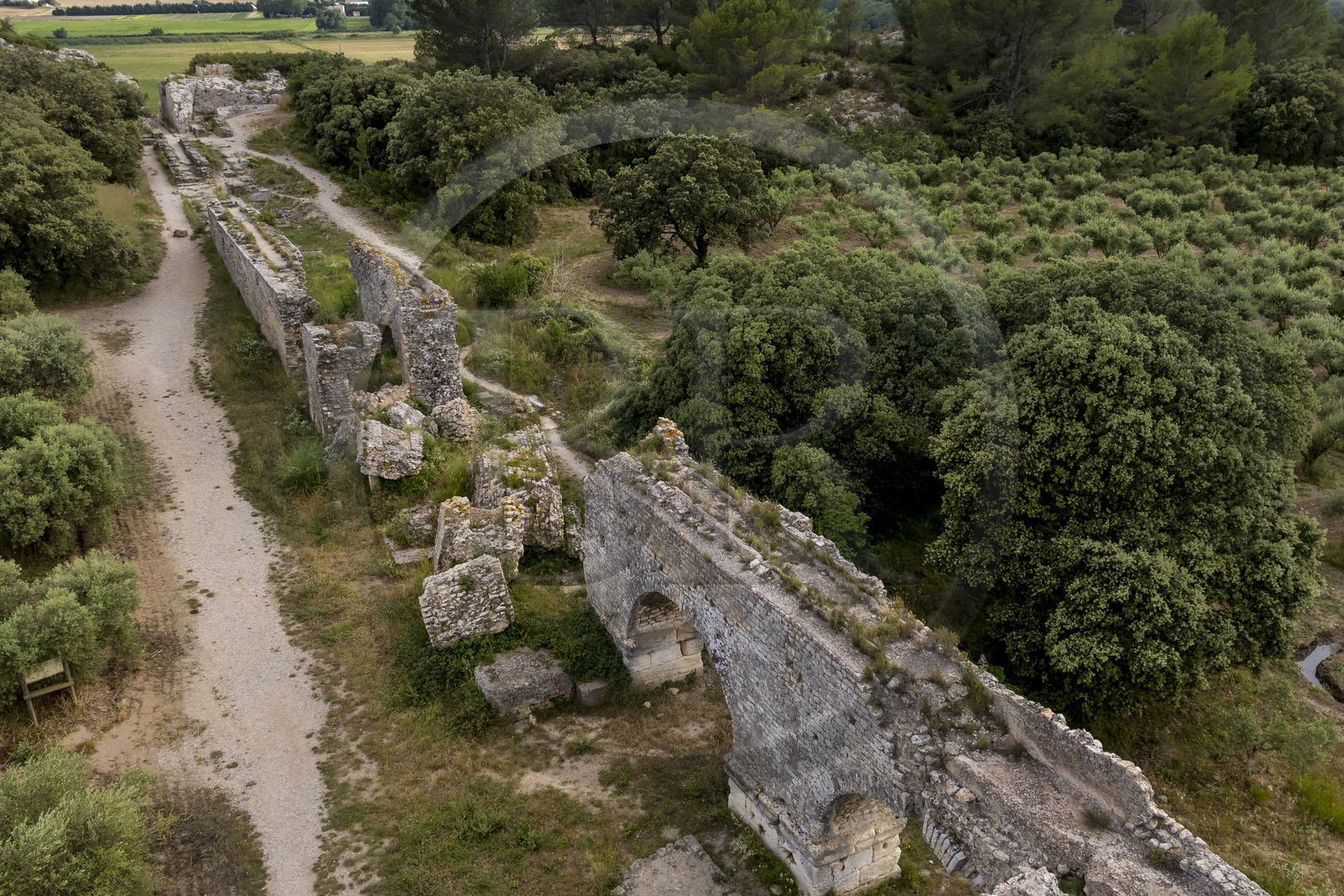 France, Bouches du Rhone, Fontvieille, chemin de Caparon, Barbegal aqueduct Gallo-Roman remains, aqueduct which was doubled to supply the 16 mills of the Barbegal flour mill in the 2nd century (aerial view)