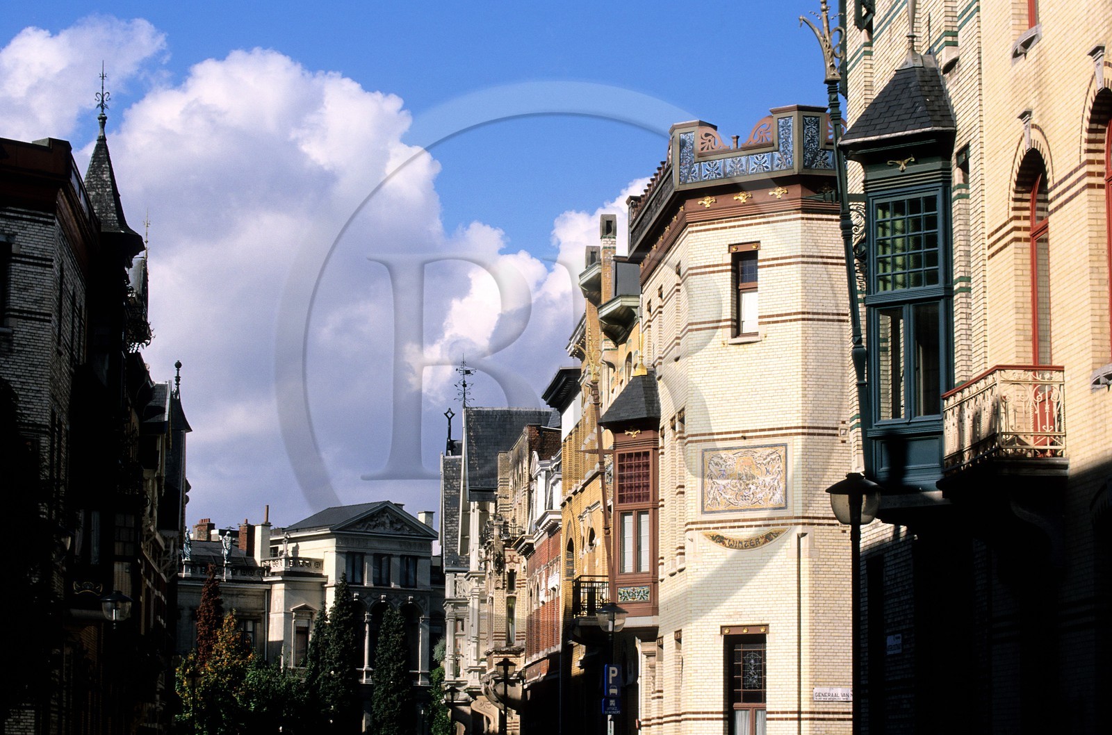 Belgique, Flandre, Anvers (Antwerpen), quartier Zurenborg, une des quatre maisons se faisant face dites des 4 Saisons