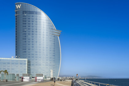 Spain, Catalonia, Barcelona, La Barceloneta, Port Vell, the Hotel W Barcelona by architect Ricardo Bofill on the seafront