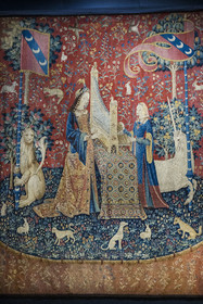 France, Paris, Musée de Cluny - Musée national du Moyen-Age (Middle Ages Museum in the former Hotel de Cluny), tapestries of the Lady and the Unicorn, called Hearing - one of the 5 senses (circa 1500, wool and silk)