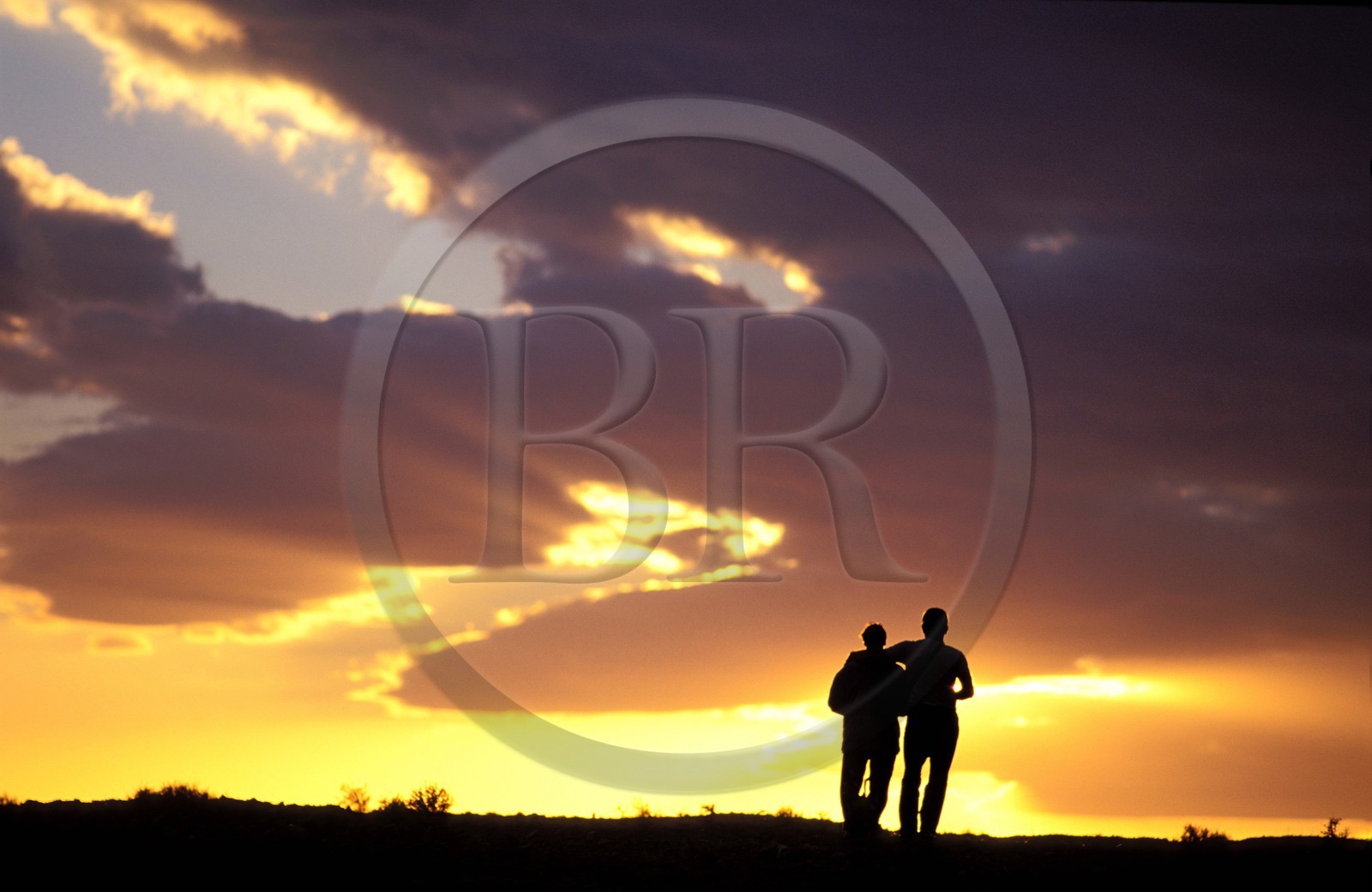 Tunisie, sud tunisien, Région de Douz, Coucher de soleil dans le désert