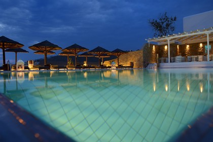 Grèce, Les Cyclades, mer Égée, île de Mykonos, village de Platis Gialos, l'hôtel Relais & Châteaux Myconian Ambassador Thalasso Spa