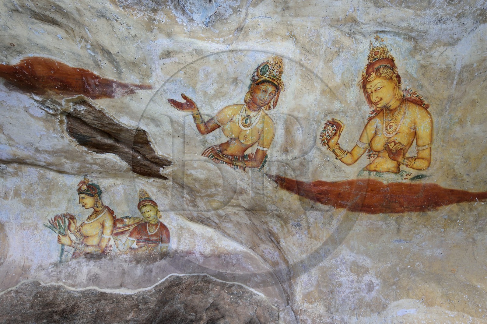 Sri Lanka, province centrale, district de Matale, Sigiriya, ville ancienne de Sigiriya classée patrimoine mondial de l'UNESCO, fresques peintes appelées Les Demoiselles de Sigiriya abritées dans une grotte du Rocher du Lion