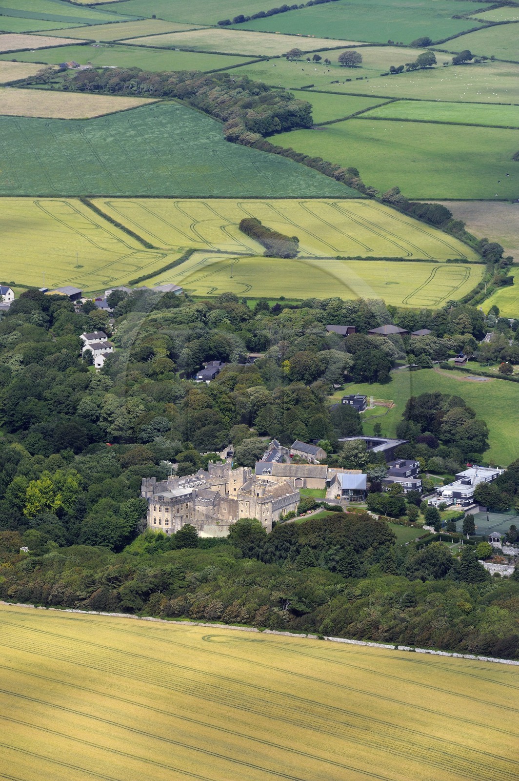 United Kingdom, England, Wales, Llantwit Major, St Donat's medieval Castle in the Vale of Glamorgan houses the Atlantic College (aerial view)