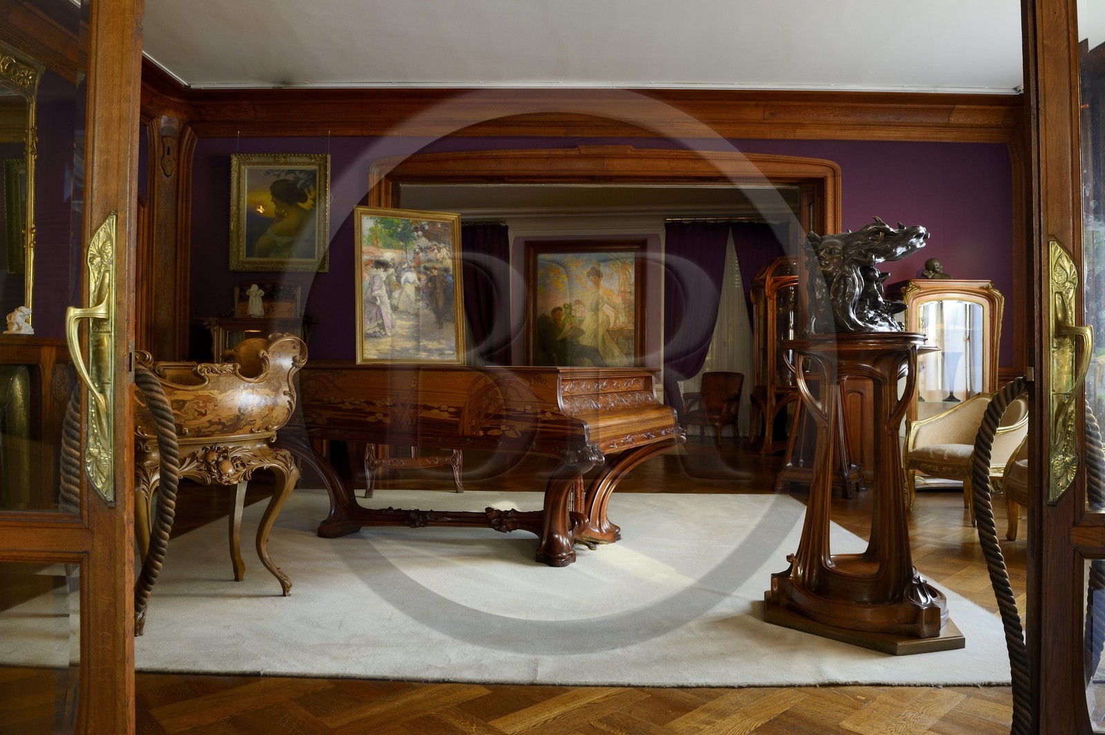 France, Meurthe-et-Moselle (54), Nancy, musée de l'Ecole de Nancy, piano de Louis Majorelle avec dessin de Victor Prouvé