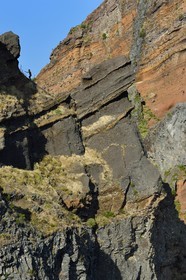 Portugal, Madeira Island, Vereda do Areeiro hike between Pico Ruivo (1862m) and Pico Arieiro (1817m)