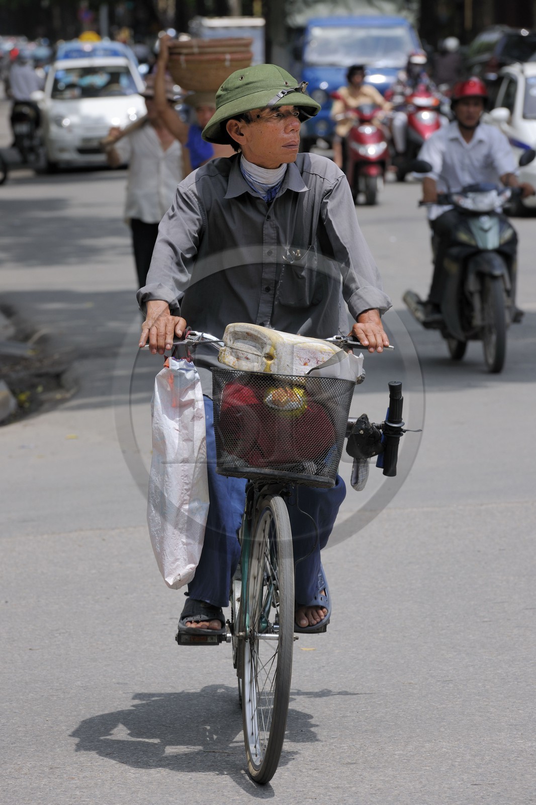 Vietnam, Hanoï, cycliste
