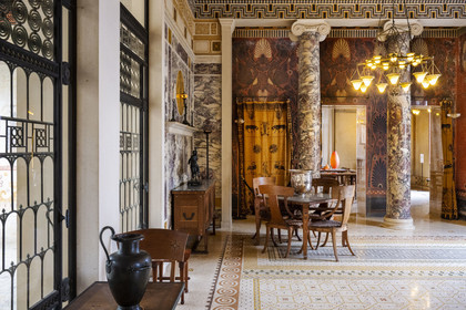 France, Alpes-Maritimes, Beaulieu-sur-Mer, neo-Greek style villa Kerylos build in 1908 by architect Emmanuel Pontremoli, the Andron or men's lounge whose walls are covered with marble from Italy