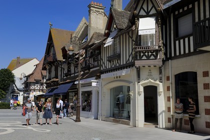 France, Calvados, Pays d'Auge, Deauville, luxury stores in the rue du Casino