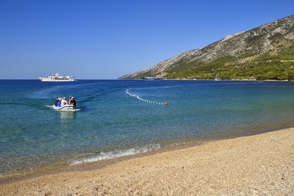 Croatie, Dalmatie, cote dalmate, Ile de Brac, Bol, la plage de Zlatni Rat ou Corne d'or