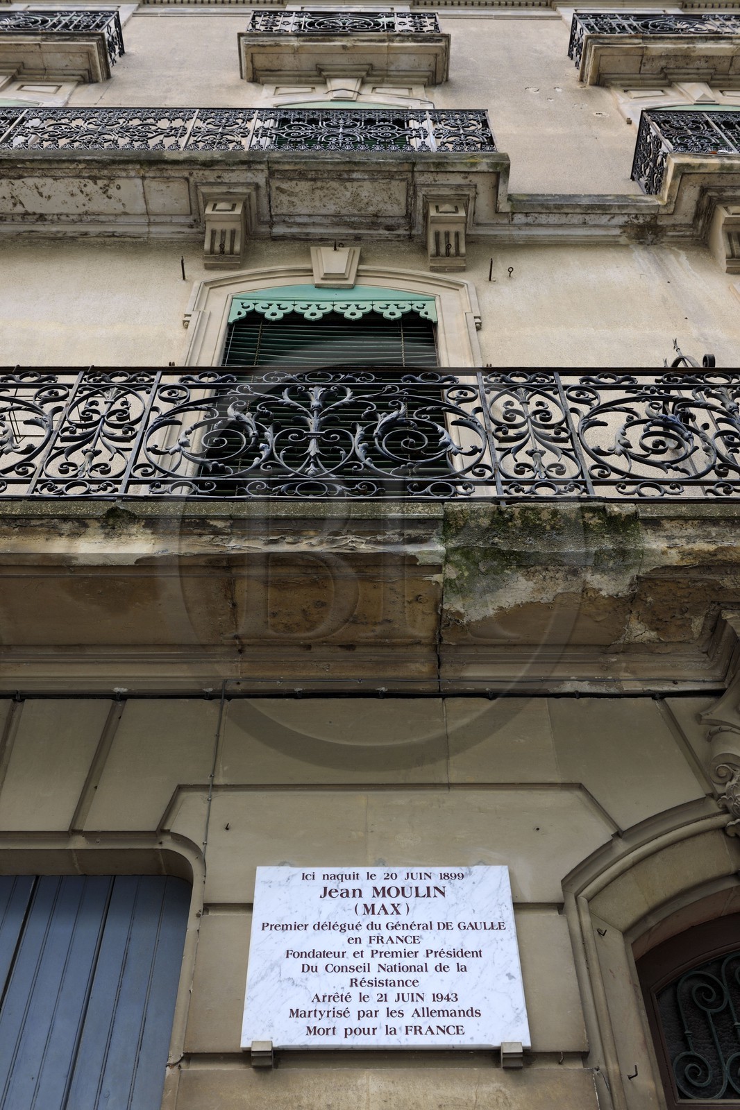 France, Hérault (34), Béziers, quartier du Champ de Mars, maison natale de Jean Moulin sur la place du 14 juillet