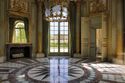 France, Yvelines (78), château de Versailles, classé Patrimoine Mondial de l'UNESCO, le domaine de Marie-Antoinette, le Petit Trianon, le Pavillon Français