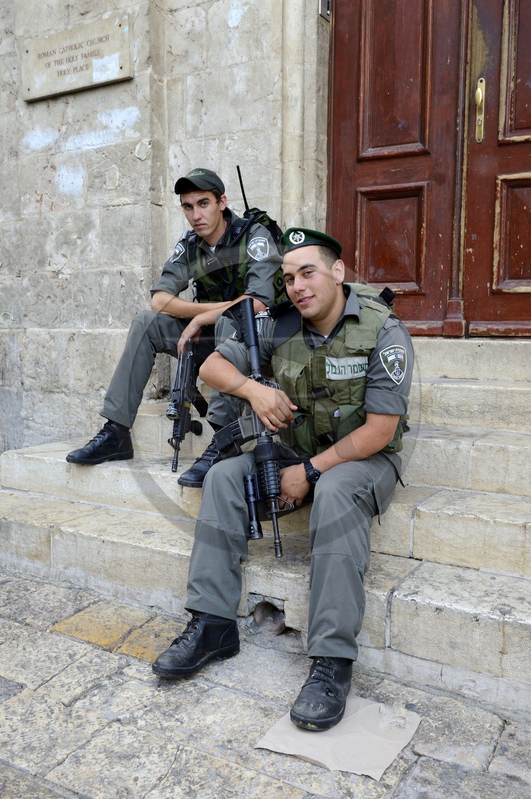 Israel, Jérusalem, ville sainte, vieille-ville classée Patrimoine Mondial de l'UNESCO, patrouille militaire dans le quartier musulman